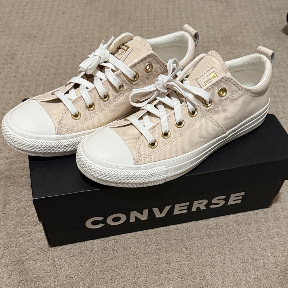 Converse Cream Low-Top Sneakers with Gold Eyelets